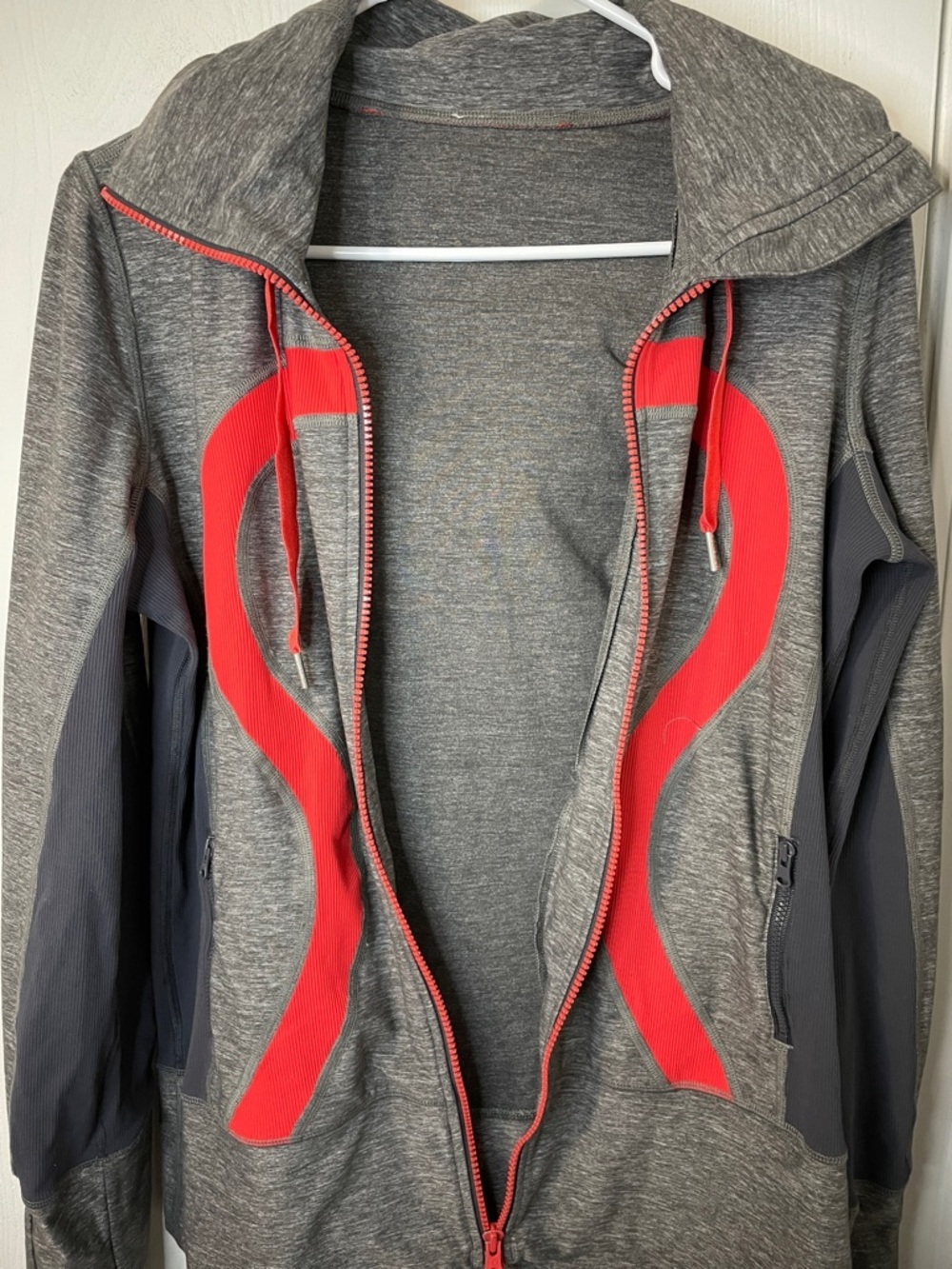 Lululemon In Stride Jacket Heathered Gray Red Size 8 Hooded Full Zip - Picture 9 of 9